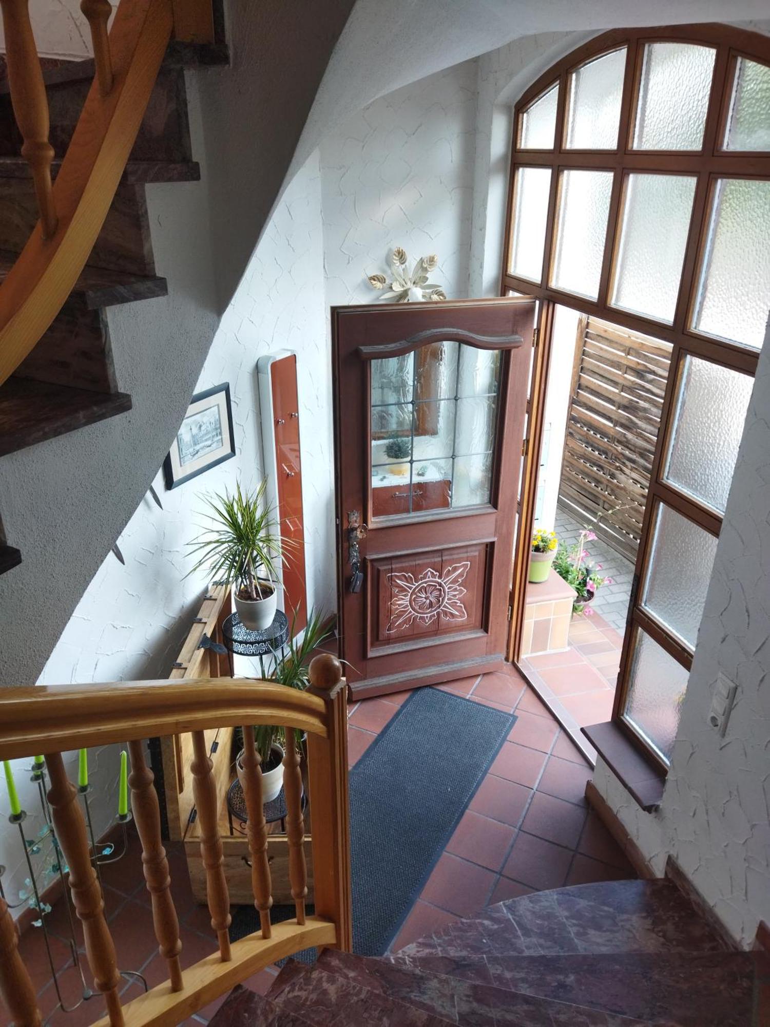 Aussergewoehnliche Atelierferienwohnung Mit Balkon An Der Donau Winzer Exteriör bild